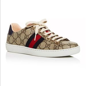 Gucci Ace GG Supreme Low Top Sneakers